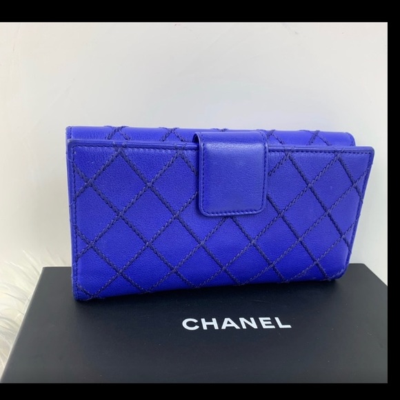 Chanel cobalt purple blue wallet (converted to WOC) - Picture 12 of 15